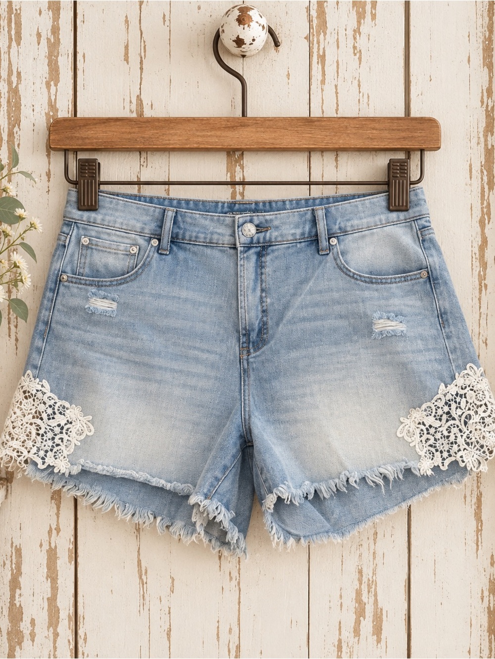 Jessica Simpson Women's 16 W Buttercup Lace Denim Western Country Denim Shorts